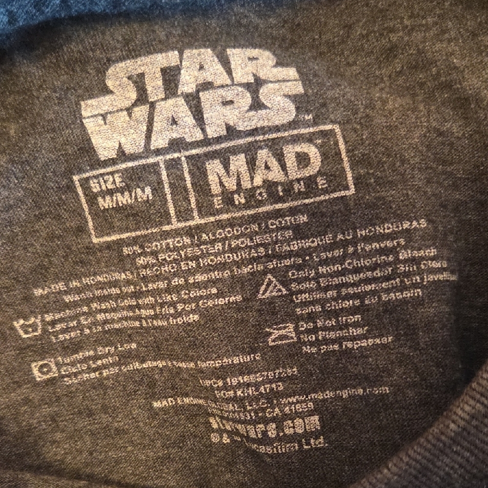 Unisex Star Wars 1977 Graphic Tee - Picture 5 of 6